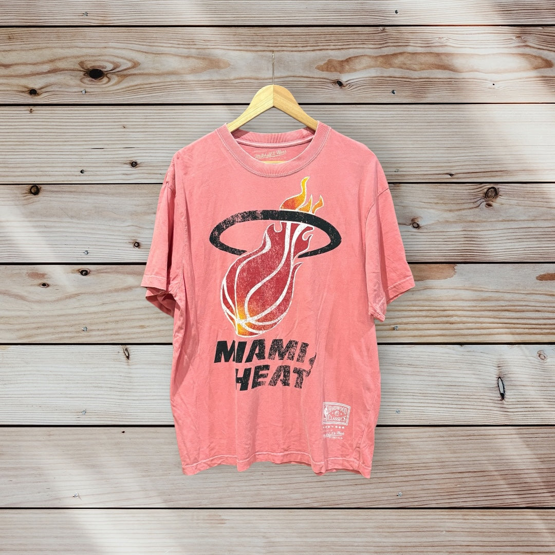 Miami Heat Vintage Tee by Mitchell & Ness