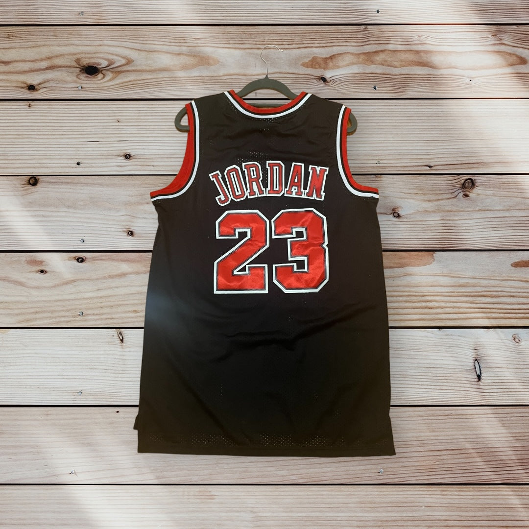 Michael Jordan 97/98 Chicago Bulls Jersey by Mitchell & Ness