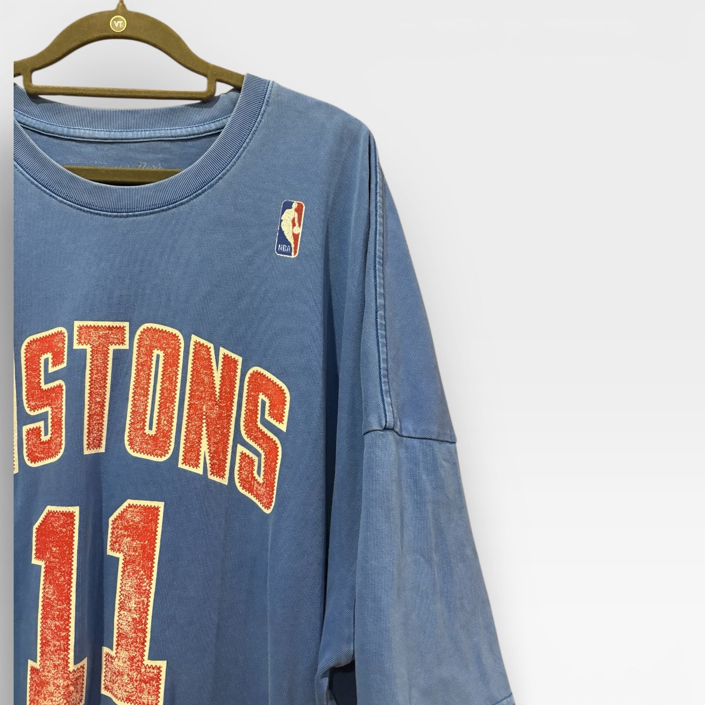 Isiah Thomas Detroit Pistons Hardwood Classics Tee by Mitchell & Ness